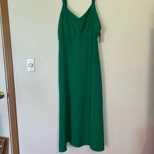 NWT TAHARI Size 12 Kelly green Dress Smocked back